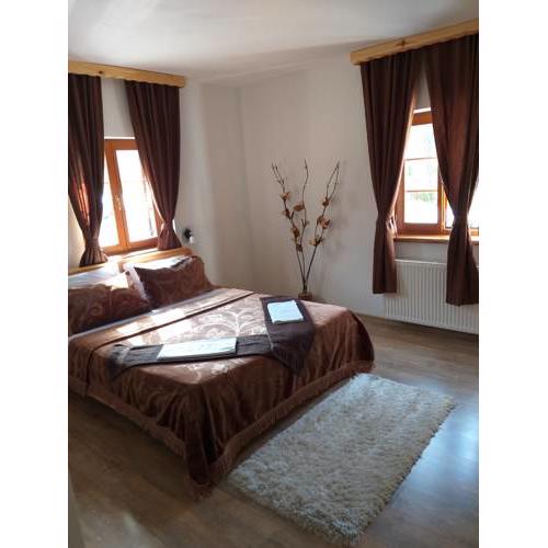 Rustic Lodge Plitvice