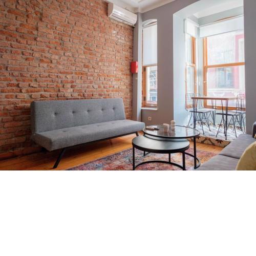 Rustic Stone Flat 5 min to Taksim Square