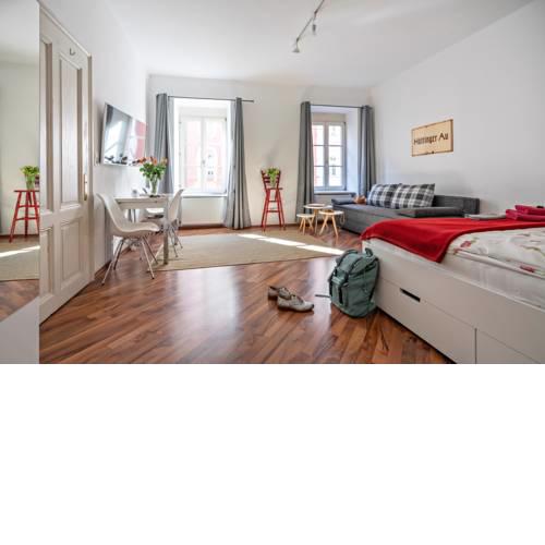 S14 - Rooms & Apartments