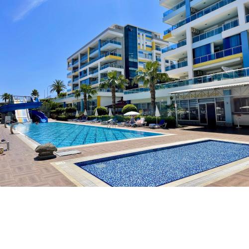 SA Apartments! 300m to the Beach
