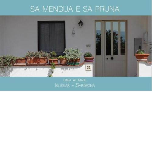 SA MENDUA E SA PRUNA casa al mare