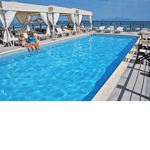 Sacallis Inn Beach Hotel