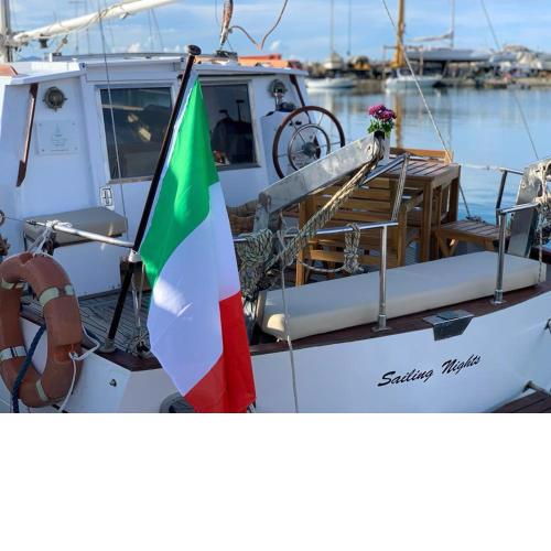 Sailing Nights Boat&breakfast