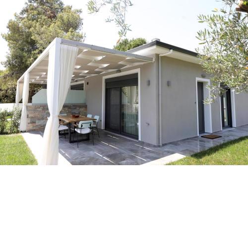Saint George Villas