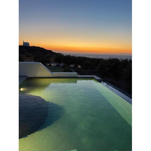 Saint John Oia-Private Pool Luxury Villas