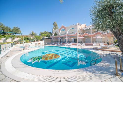 Saint Nicholas Beach Garden View 3