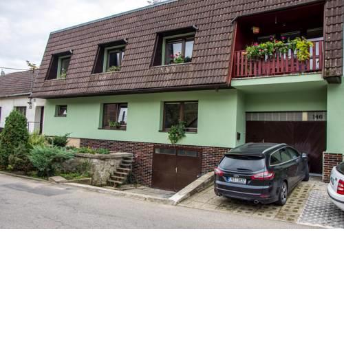 Salaš-dům pro společnou dovolenou až 14 osob