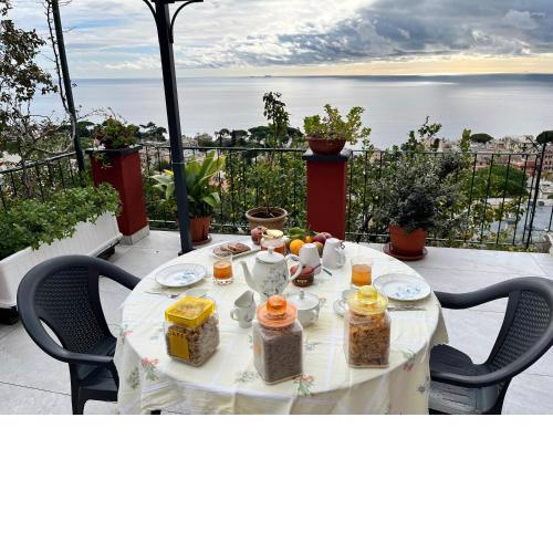SALOTTO SUL MARE