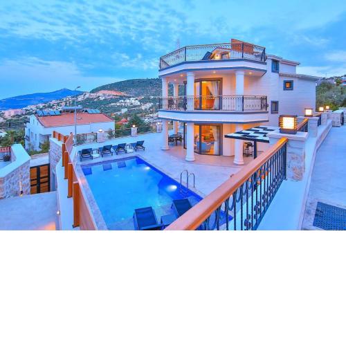 Samira Villas 2 deniz manzaralı