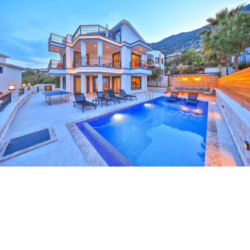Samira Villas 4 deniz manzaralı