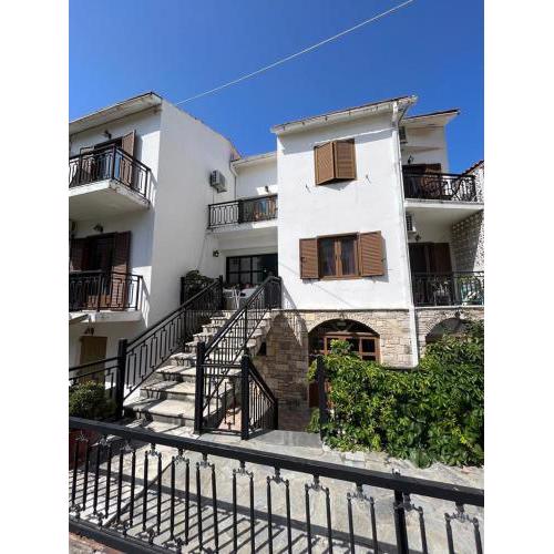 Samos - Kokkari - Eirini's Studios