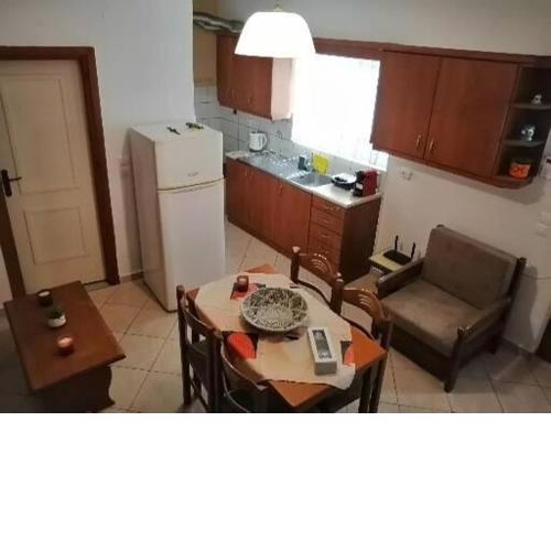 Samos House