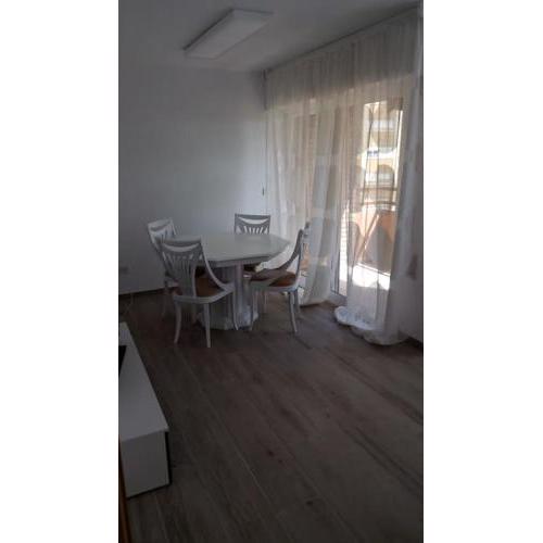 San juan de Alicante 450 € la Semana