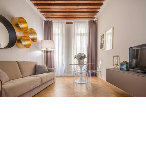 San Marco Boutique R&R
