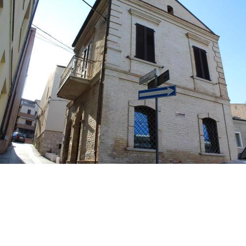 San Vitale Home