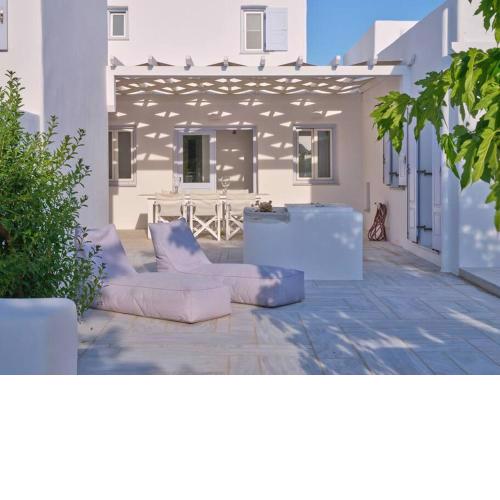 Sand and sea villa porfyra