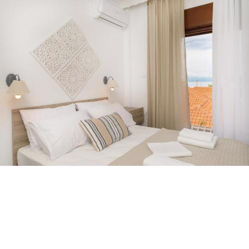 SAND rooms to let