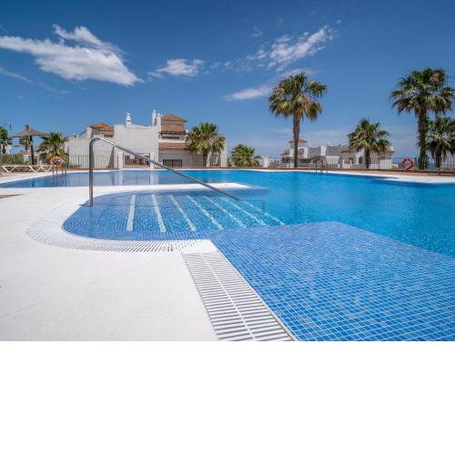 Sanders Alcaidesa - Great Two-Bedroom Apartment with Terrace