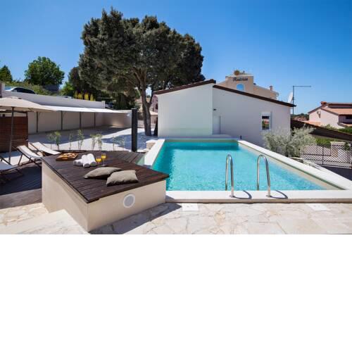 Sandy Bay Apartments