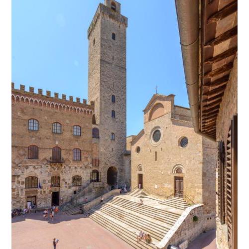 Sangi Studio Apartment - overlooking the Duomo of San Gimignano