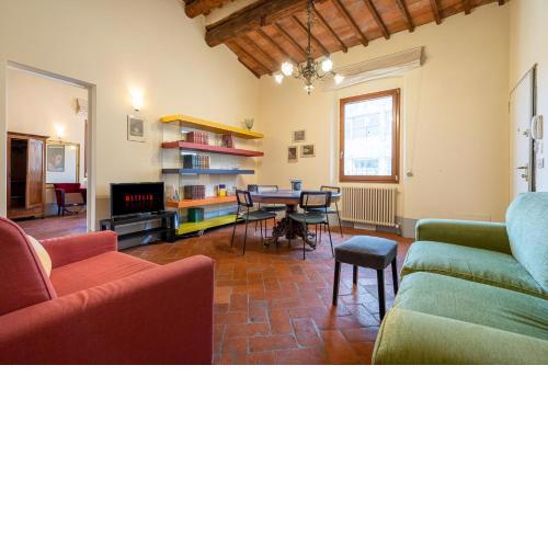 (Santa Croce) Appartamento con due camere da letto