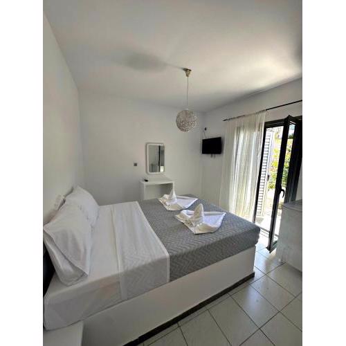 Santorini Style Rooms