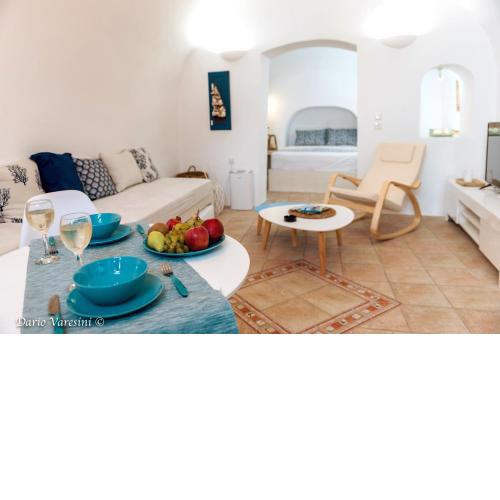 Santorinian Lava House