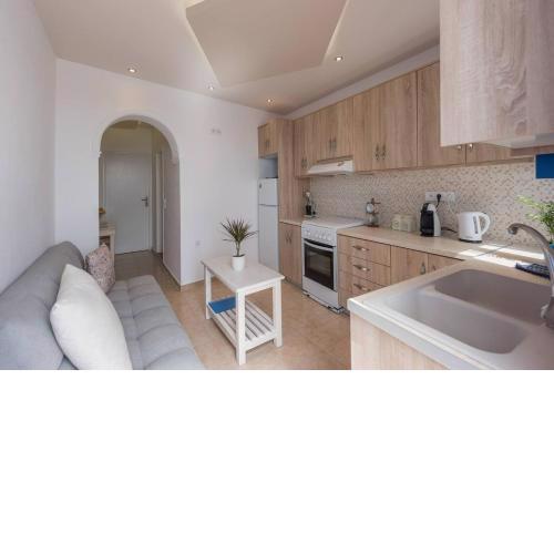 Santorita Suites