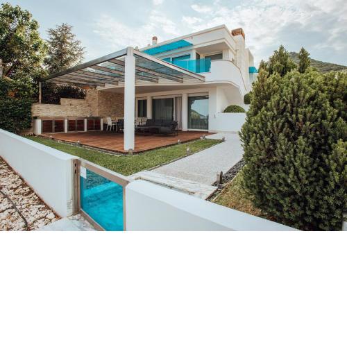 Sapphire Luxury Villa