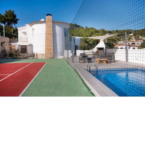 Sara 10 - free WIFI, chill-out, private pool, private tennis court