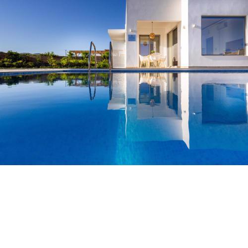 Sardines Luxury Villas