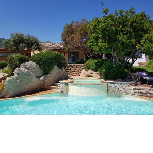 Sardinia Family Villas - Villa Carmen with sea view and pool