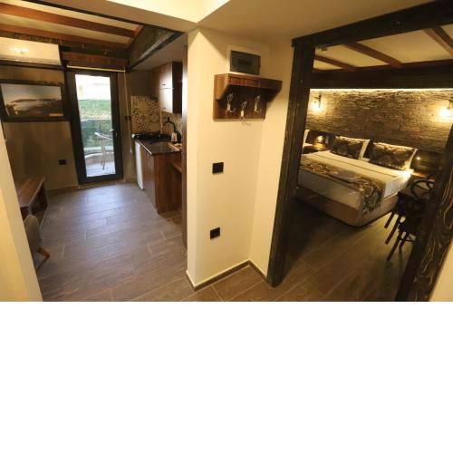 SARIGERME NEW GATE HOTEL