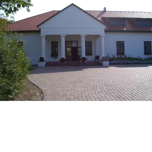 Sarlóspuszta Club Hotel