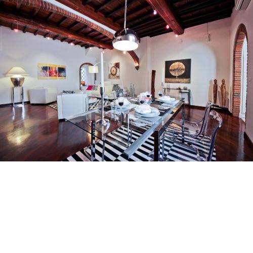 Scala Elegant Apartment