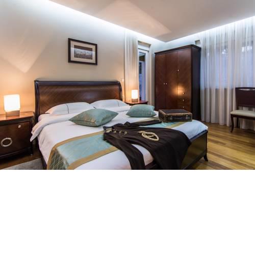 Scallop Regent Rooms