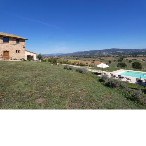 SCAPPO IN UMBRIA, Casale le stelle