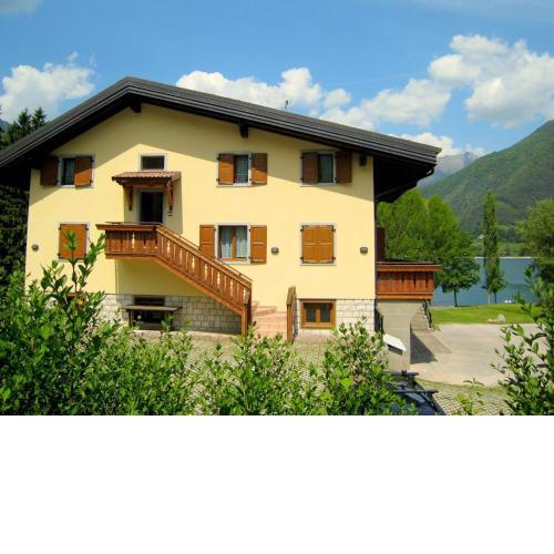 Scenic Holiday Home in Ledro near Spiggia Besta Lido
