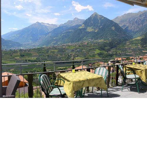 Schenna Garni Eden Bed & Breakfast