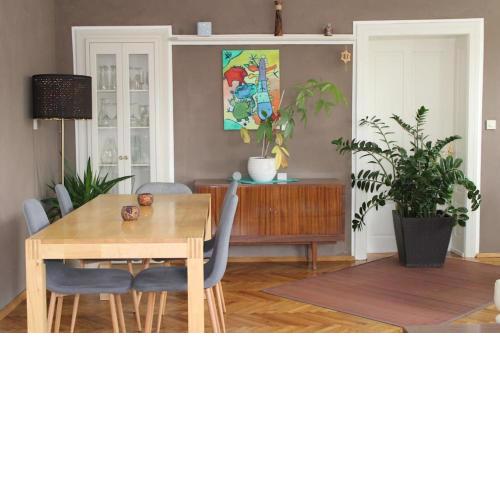 Schöne Altbauwohnung auf dem Land