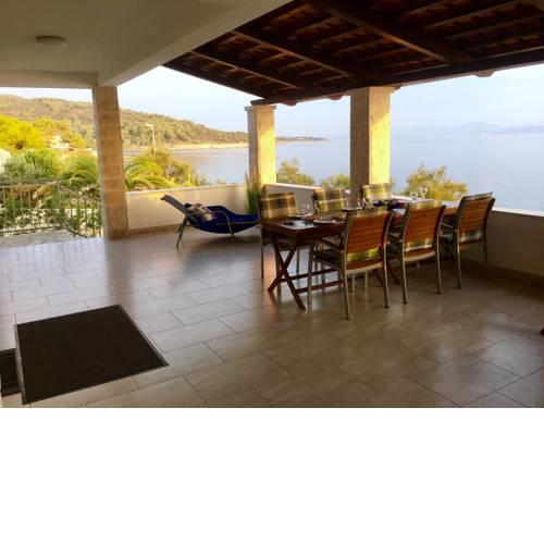 Schönes Ferienhaus direkt am Meer