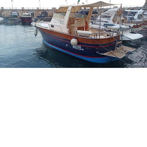 Scugnizzo boat