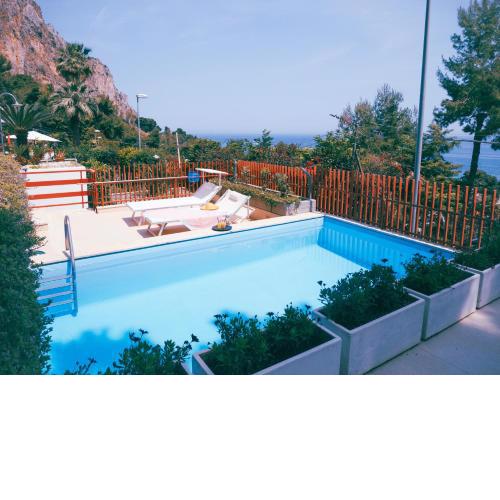 Sea apartment & pool 1