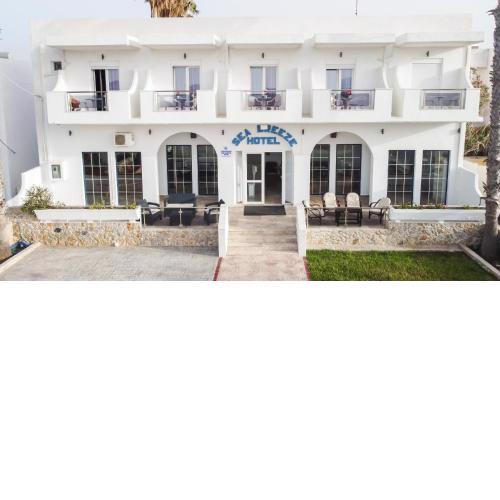 Sea Breeze Hotel