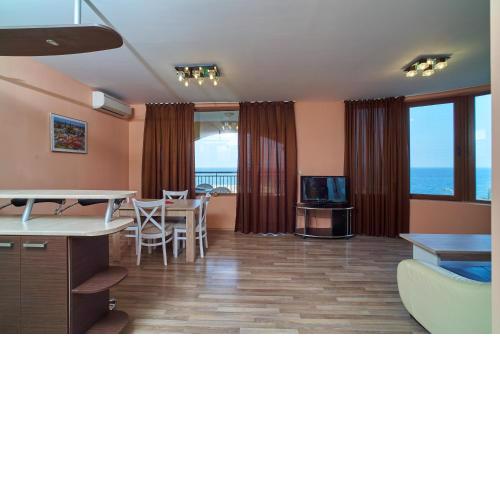 Sea Panorama Apartments Golden sands