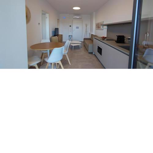Sea Sense Suite 7