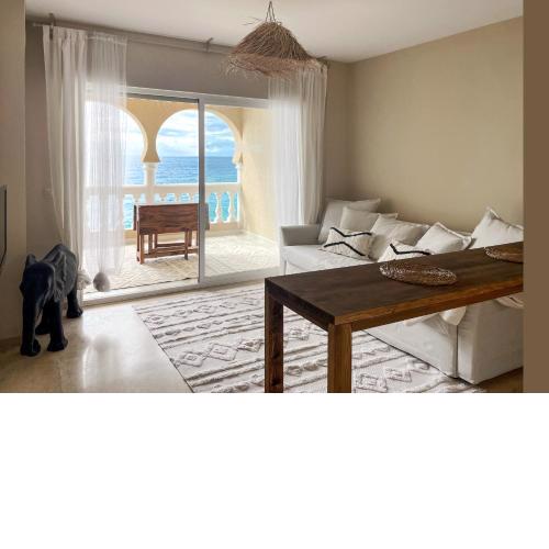 SEA SUITE Romantic Beachfront Apartment Cotobro Beach, Almuñecar