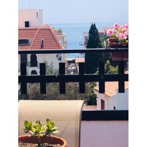 Sea View 2 Bedroom Vacation Apartment