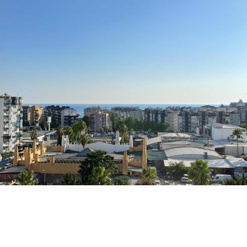 Sea View 2bd Flat 350m to the Beach