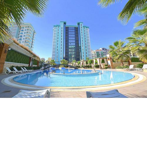 Sea view apartment, 5 mins to the beach